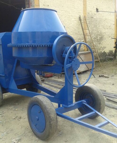 BM Engineering concrete mixer - 1